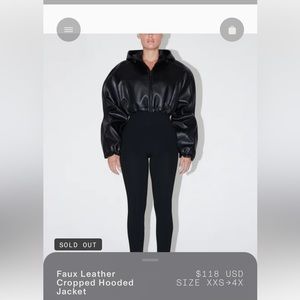 Cropped leather jacket